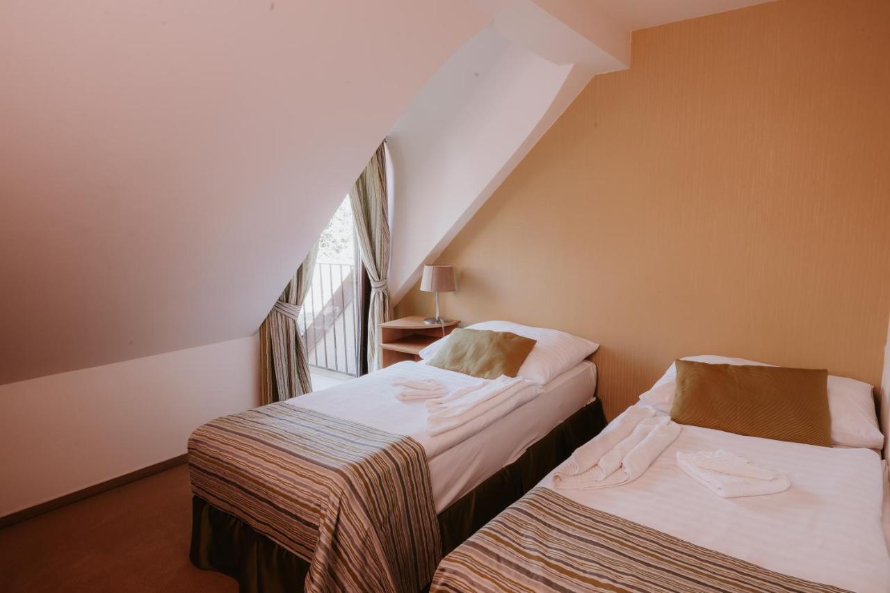 Hotel Bonaparte Кошице Екстериор снимка