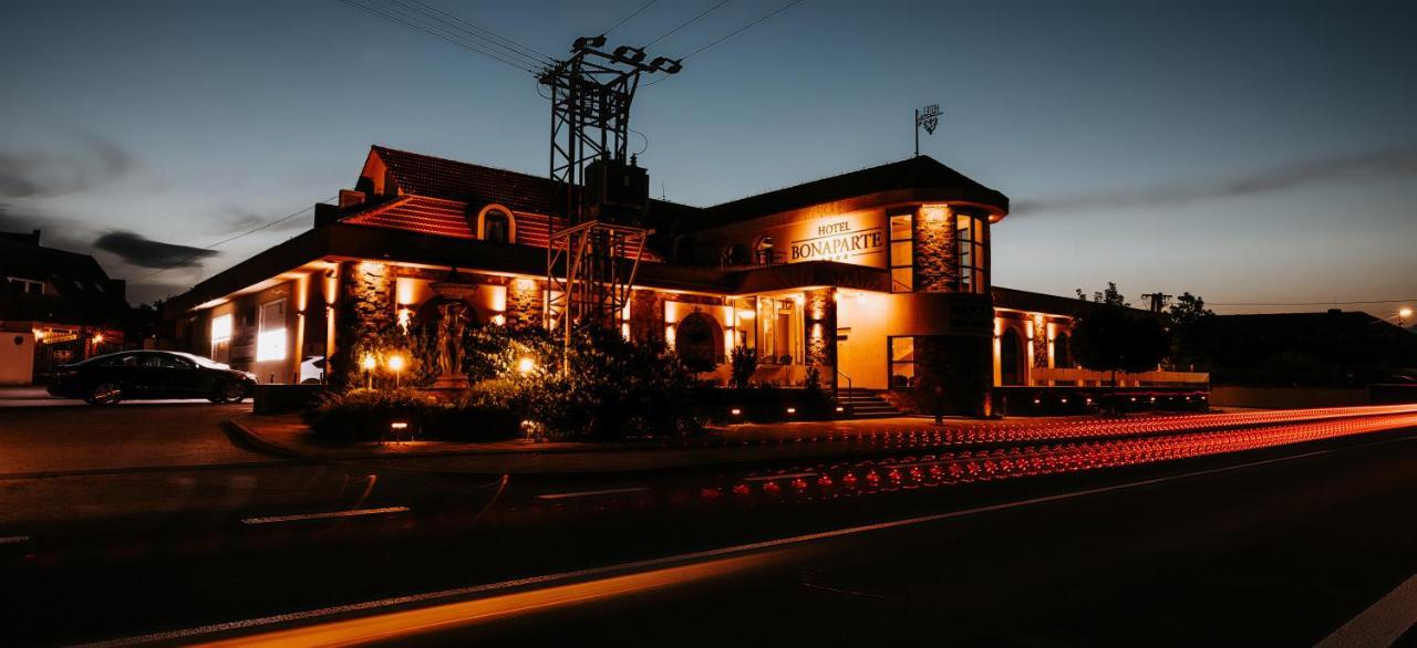 Hotel Bonaparte Кошице Екстериор снимка