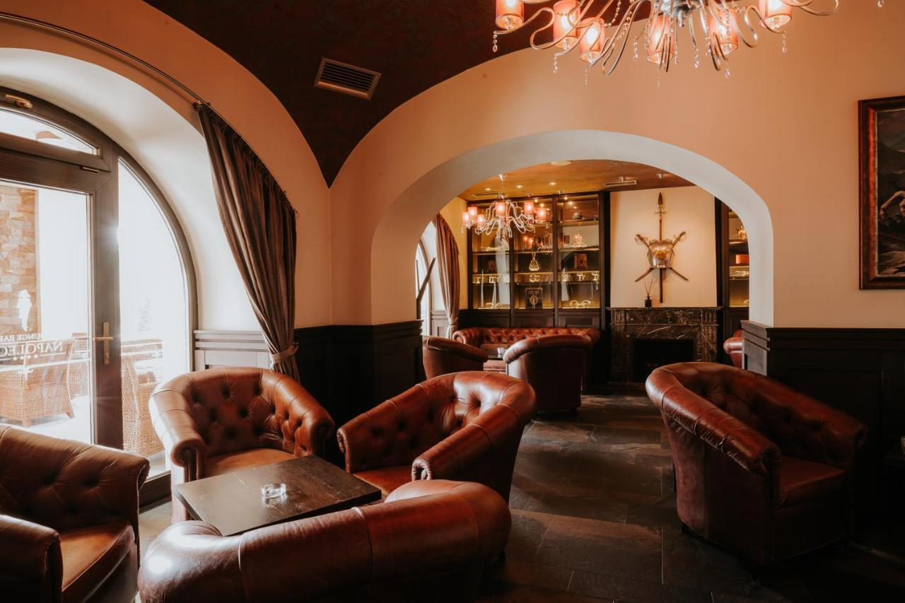Hotel Bonaparte Кошице Екстериор снимка