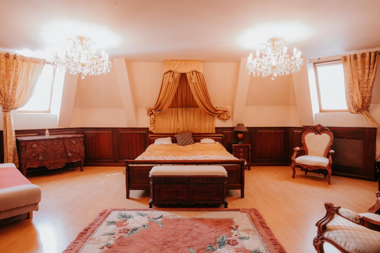 Hotel Bonaparte Кошице Екстериор снимка