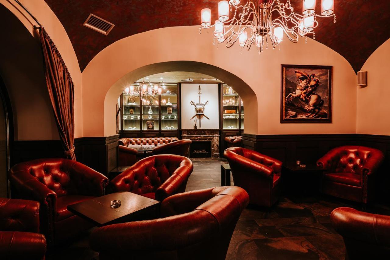 Hotel Bonaparte Кошице Екстериор снимка